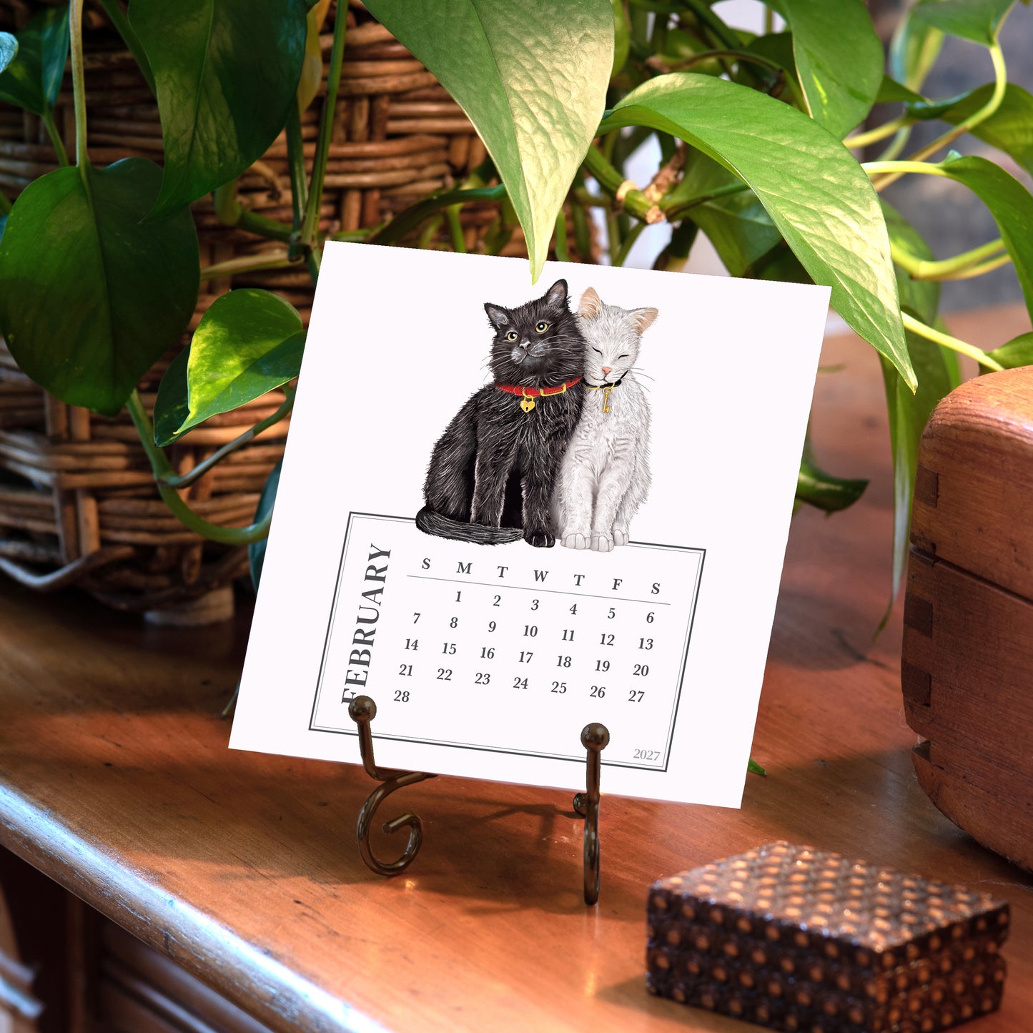 2027 Mary Lake-Thompson Cat Desk Calendar