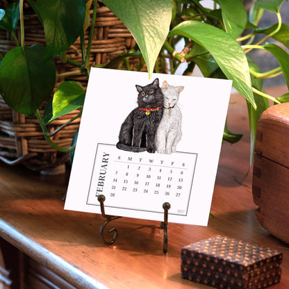 2027 Mary Lake-Thompson Cat Desk Calendar